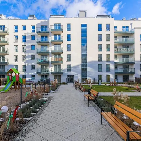 Comfy - Stare Z Ogrodem Apartman *