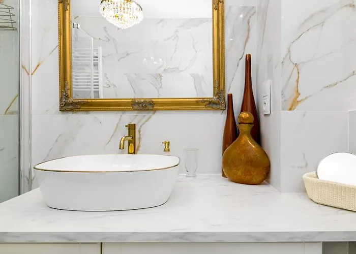 Comfy - Stare Z Ogrodem * 格但斯克