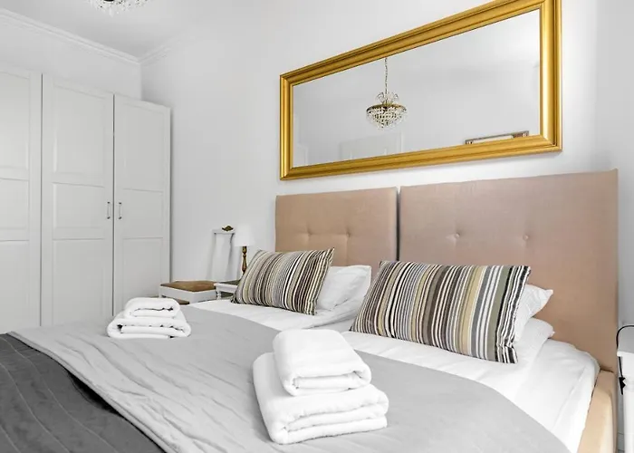 公寓 Comfy - Stare Z Ogrodem 格但斯克